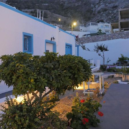 Ancient Thera Apartments Kamari  Bagian luar foto