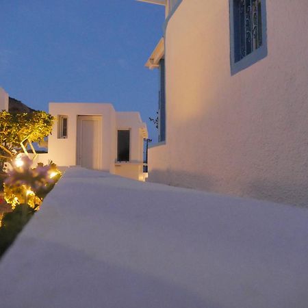 Ancient Thera Apartments Kamari  Bagian luar foto