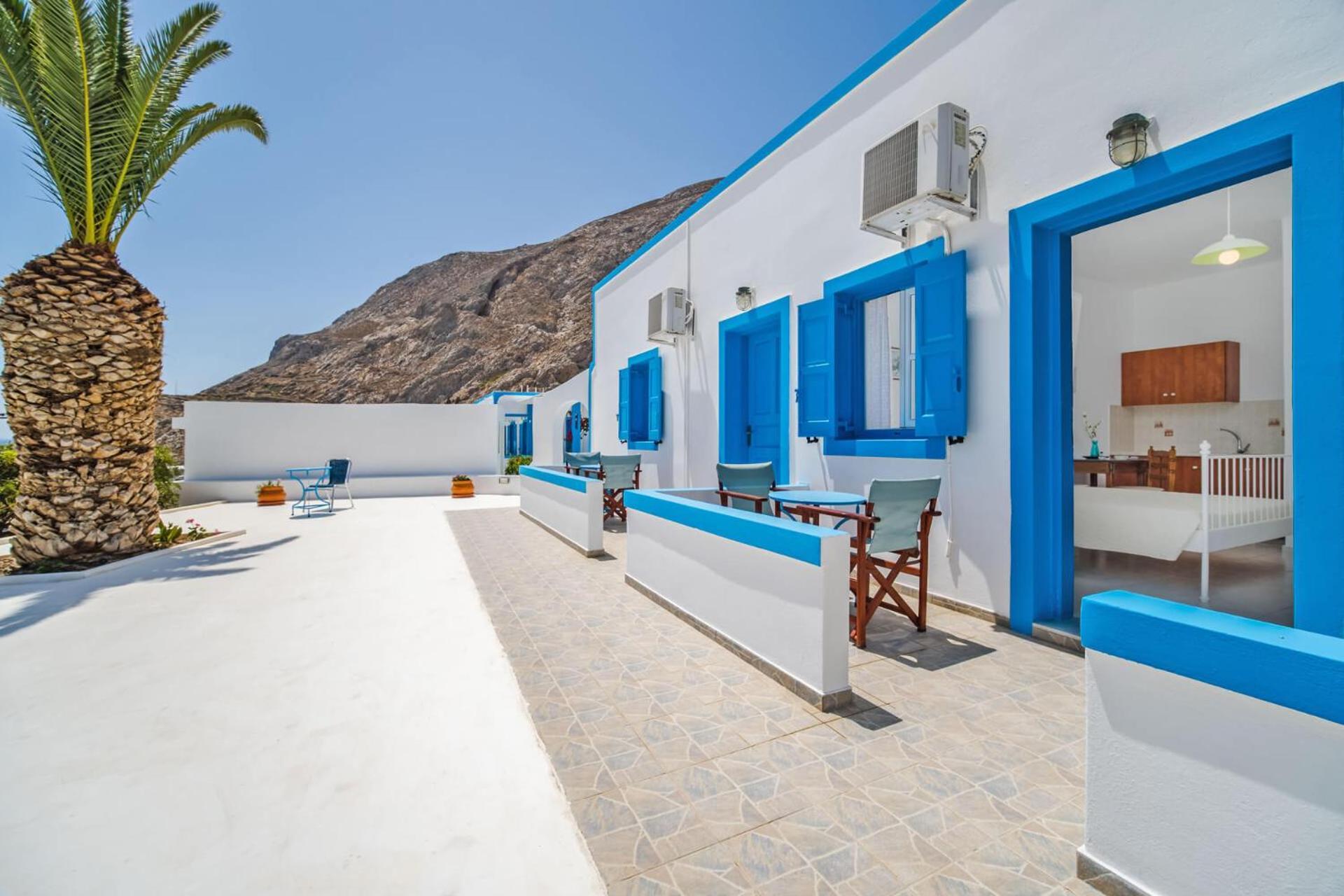 Ancient Thera Apartments Kamari  Bagian luar foto